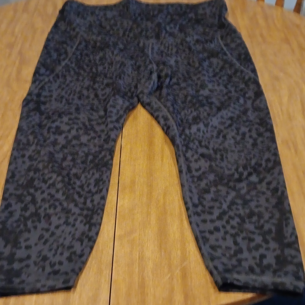 Old Navy active maternity exercise pants size XXL